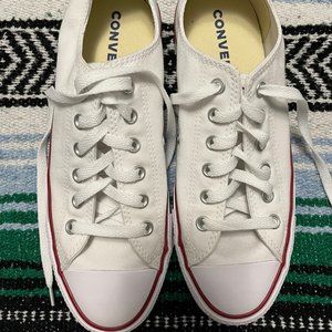 Converse low-tops- Women's size 9.5 wide (Men's size 7.5)- unisex- White